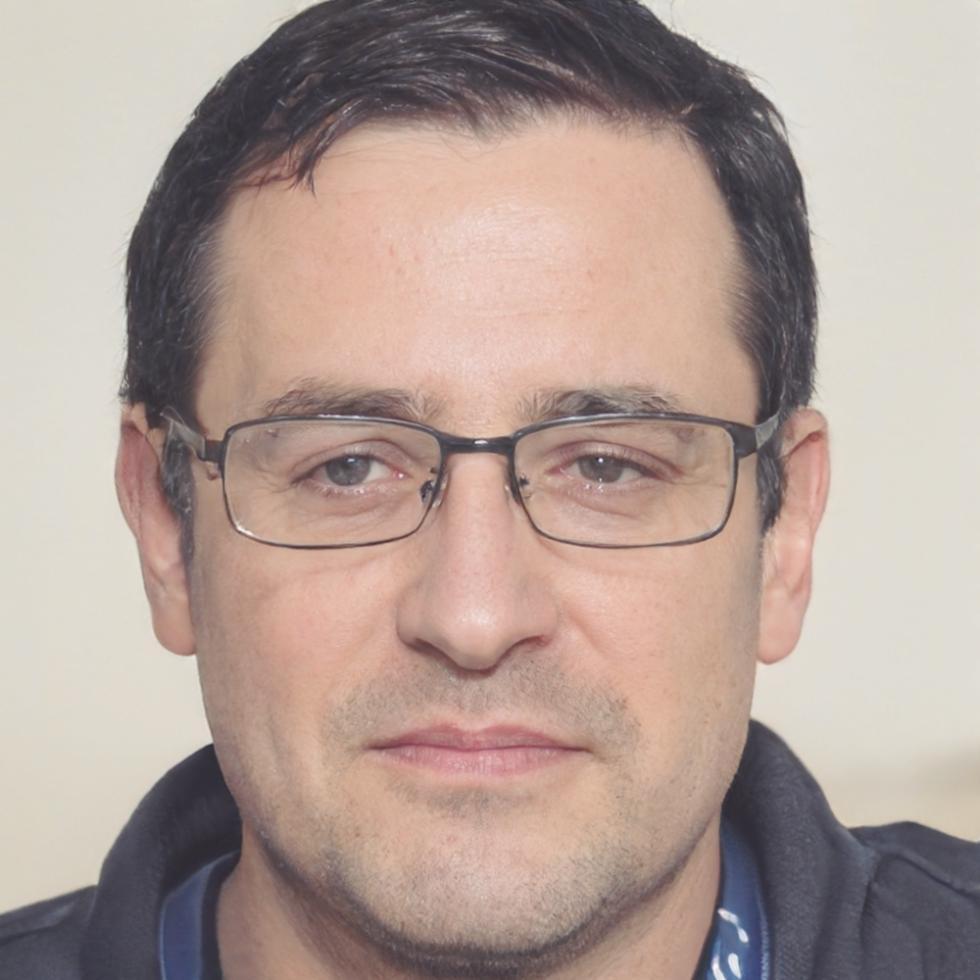 Dr. Michael Schneider, Geschäftsführer